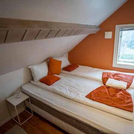 Central At Bertis Ap 2 Nice And Cozy Central 3 Bedrooms And Bigterrace