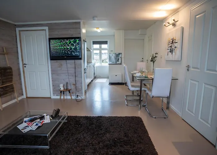 Apartment Central At Bertis Ap 2 Nice And Cozy Central 3 Bedrooms And Bigterrace