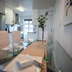 Central At Bertis Ap 2 Nice And Cozy Central 3 Bedrooms And Bigterrace