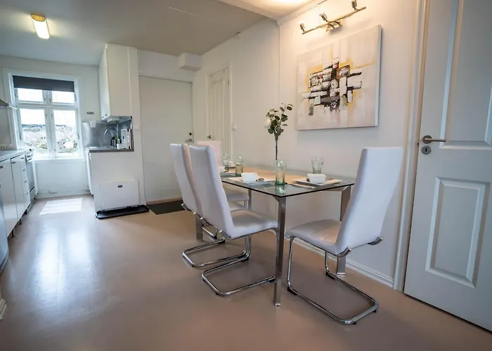 Central At Bertis Ap 2 Nice And Cozy Central 3 Bedrooms And Bigterrace